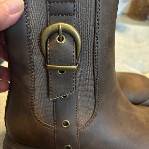 Rocket Dog Brown Heeled Boots - Picture 9 of 9